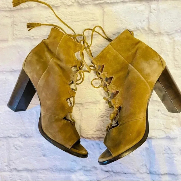 FRYE Women's Gabby Ghillie Block Heel Sandal Peep Toe Lace Up Bootie - Picture 14 of 15